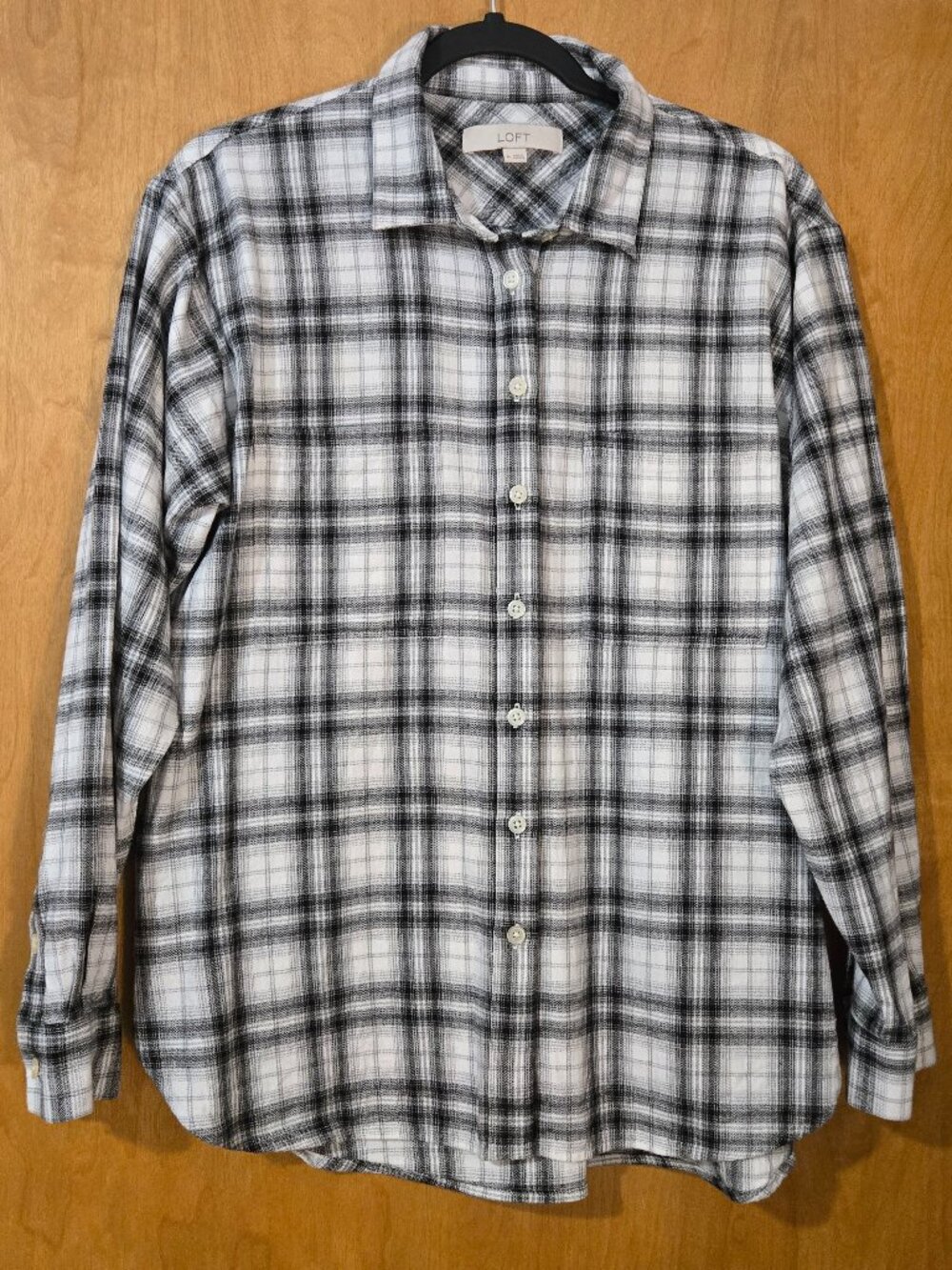 Loft Women’s Long Sleeve Black And White Plaid Button Down Shirt Sz Med Cotton